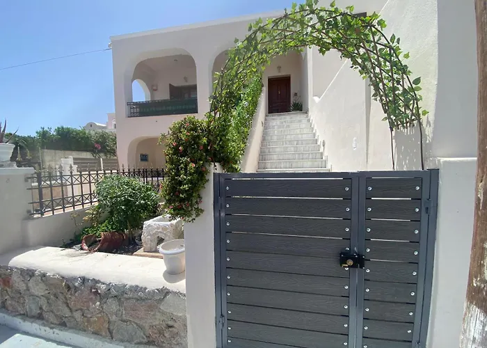 Helena Santorini- Private Plunge Pool & Bbq Hébergement de vacances