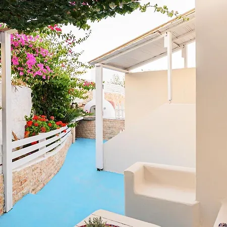 Helena Santorini- Private Plunge Pool & Bbq Meszariá