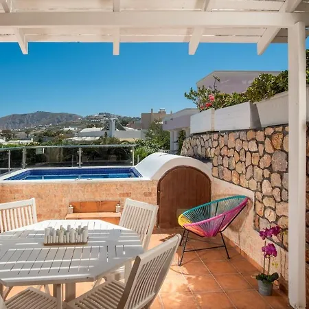 Helena Santorini- Private Plunge Pool & Bbq