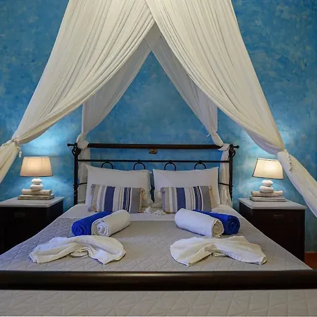 Helena Santorini- Private Plunge Pool & Bbq Semesterbostad *