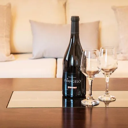 Helena Santorini- Private Plunge Pool & Bbq * Mesariá