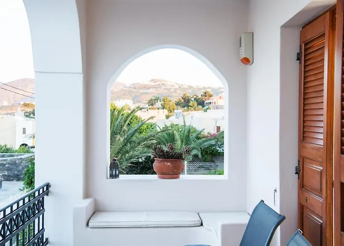 Helena Santorini- Private Plunge Pool & Bbq بيت للعطل ميساريا